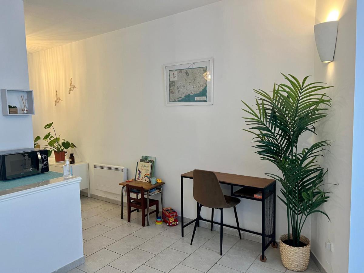 Appartement Au Calme - Proche Centre Ville Châlons-en-Champagne Esterno foto